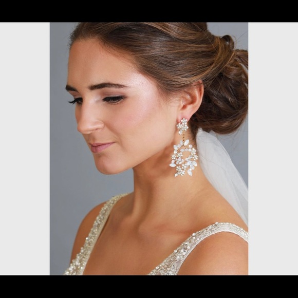 Statement Wedding Earrings - Picture 3 of 3